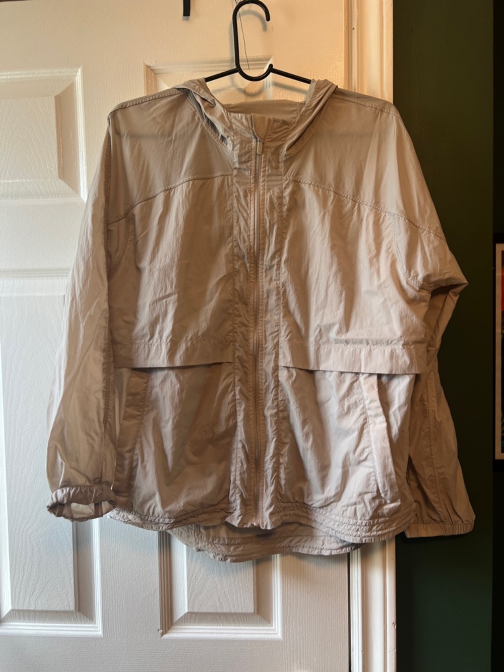 lululemon athletica Light Beige Hooded Windbreaker Jacket